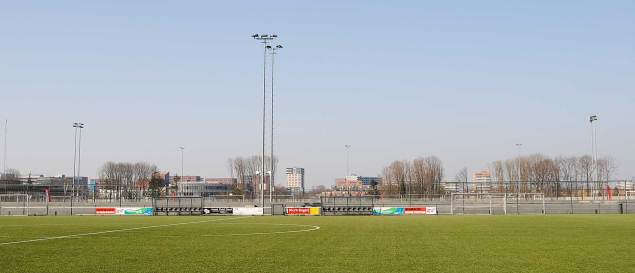 zo-united-met-reclameborden