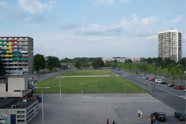 bye bye kraainnest. hergé